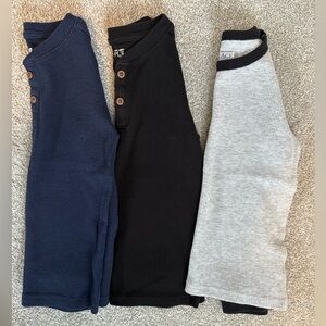 3 Children’s place thermal long sleeve in good condition- Black, Navy, Gray